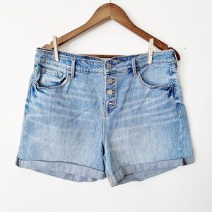 Old Navy Light Wash Denim Button-Fly Women's Shorts size 14